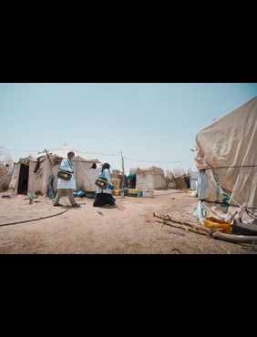 UNFPA-supported mobile teams provide lifesaving reproductive health services inside camps for displaced persons in Marib, Yemen 