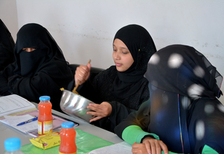 Skills building courses offered to survivors of violence at UNFPA-supported safe spaces  ©UNFPA Yemen
