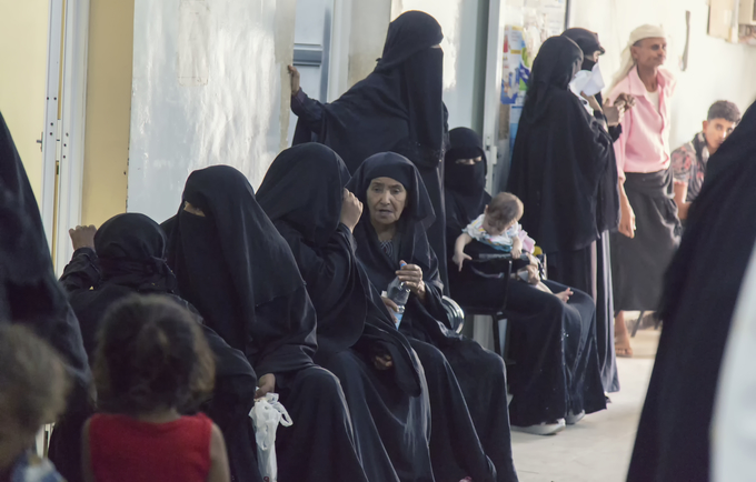 Displaced women waiting for reproductive health services at a health facility in Hodeidah © UNFPA Yemen