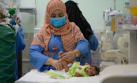  Aydah Mohamed takes care of newborns in the neonatal department of the UNFPA-supported Al Shaab Hospital in Aden, Yemen. ©UNFPA