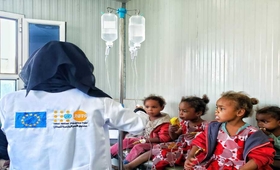 جلسة توعية صحية للفتيات في مستشفى المخا باليمن. الصورة خاصة بصندوق الأمم المتحدة للسكان