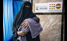 الوصول الى خدمات الامومة الصحية يساعد في انقاذ حياة الأمهات واطفالهن حديثي الولادة في اليمن: صورة خاصة بصندوق الأمم المتحدة للسك
