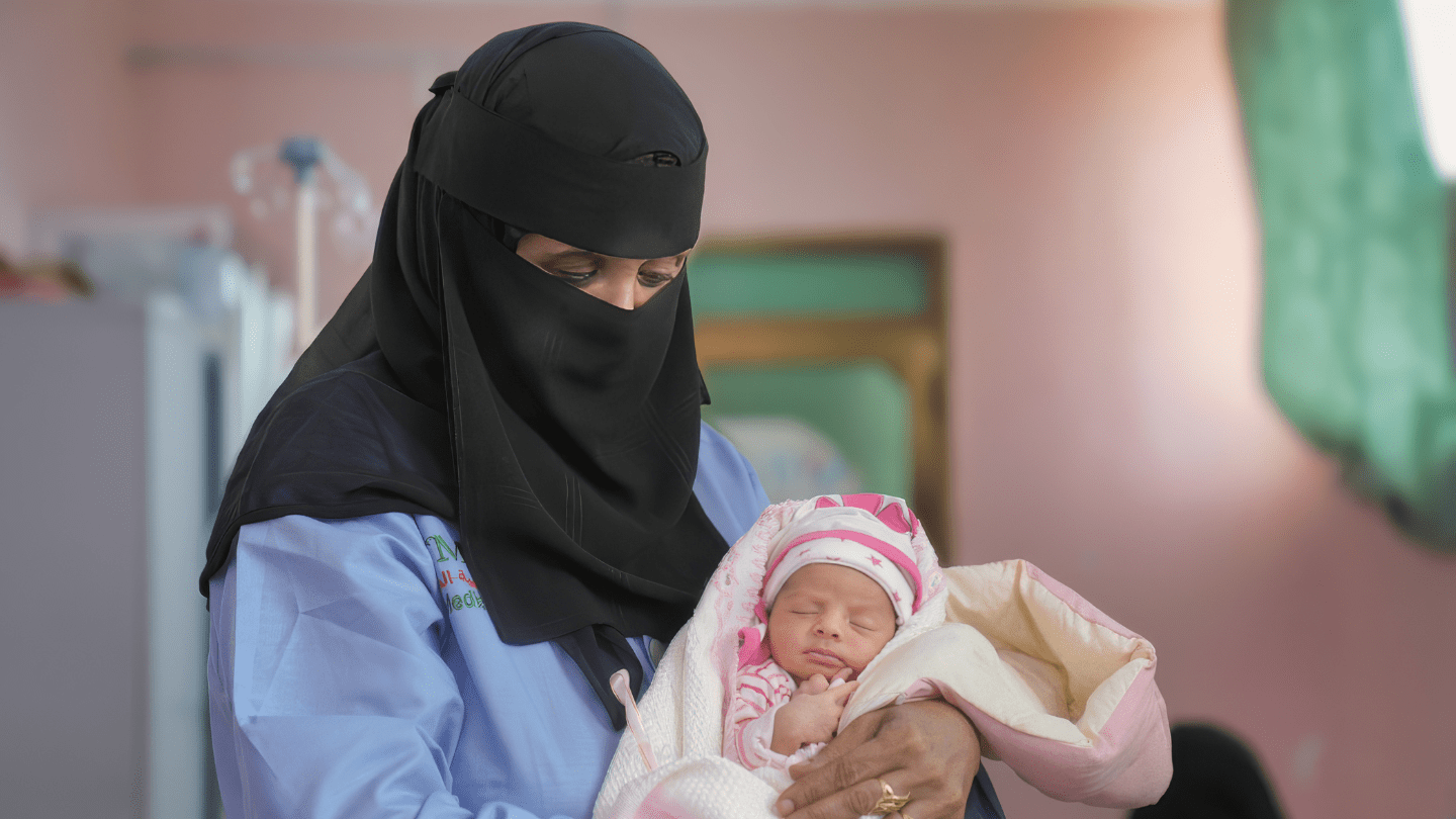 UNFPA will no longer be able to train or employ more than half of the 1,492 midwives planned for 2025 due to funding cuts. © UNFPA Yemen