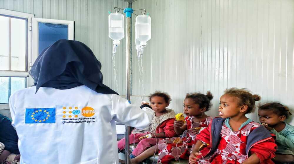 Health awareness raising session for girls at Al Mokha Hospital, Yemen ©UNFPA Yemen 