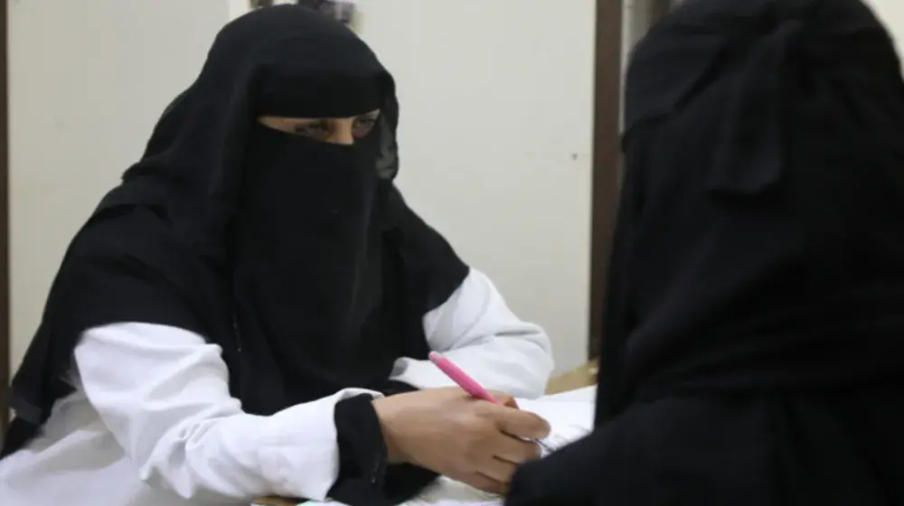 In remote Yemen, pregnant women race for life-saving care